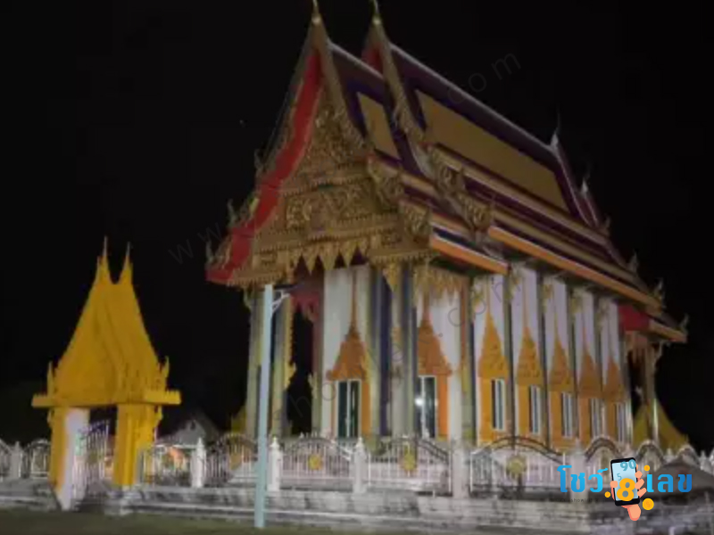 จอมปลวก