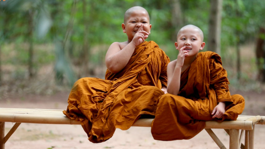 ฝันเห็นสามเณร