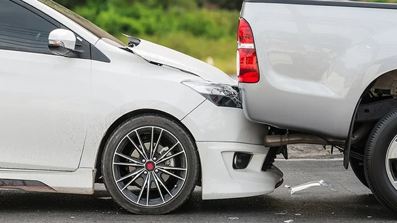 ฝันว่ารถโดนชนท้าย