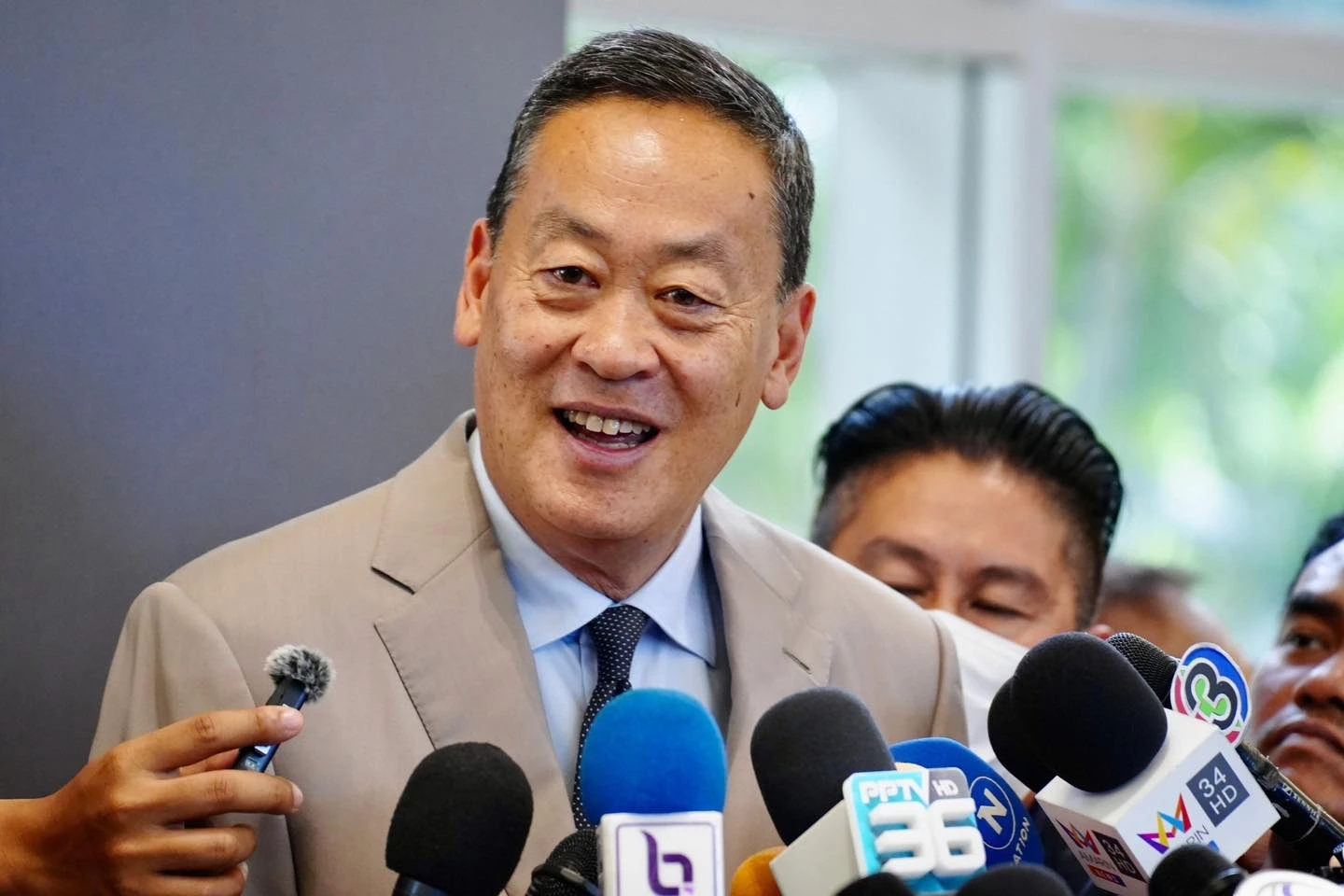 รถนายกคันใหม่ล่าสุด