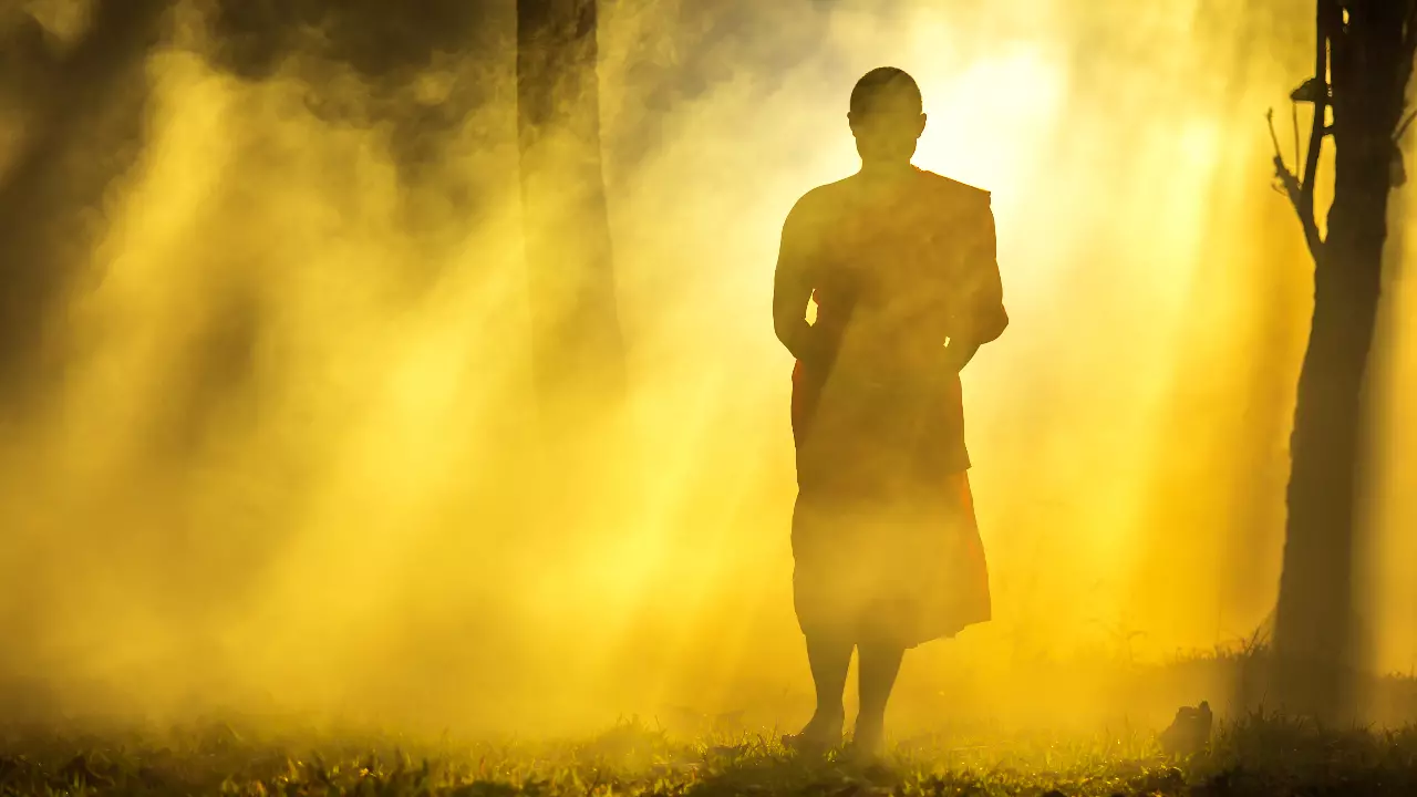 ฝันเห็นหลวงพ่อคูณให้พร - "Dream of seeing Luang Phor Koon giving a blessing"