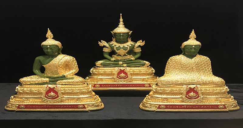 ฝันว่าเก็บพระแก้วมรกตได้ 