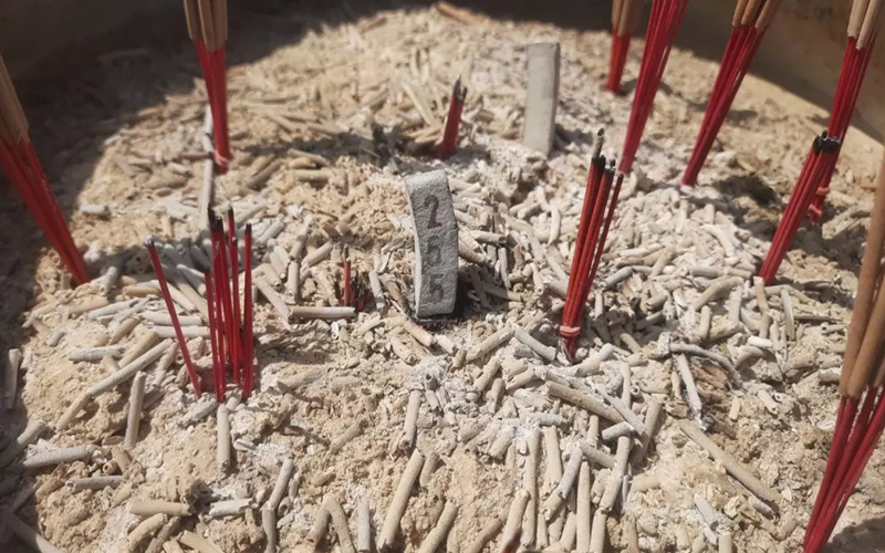 เลขวิ่งบนตัวเดียว ล้าน เปอร์เซ็นต์-"The top number is a million percent"