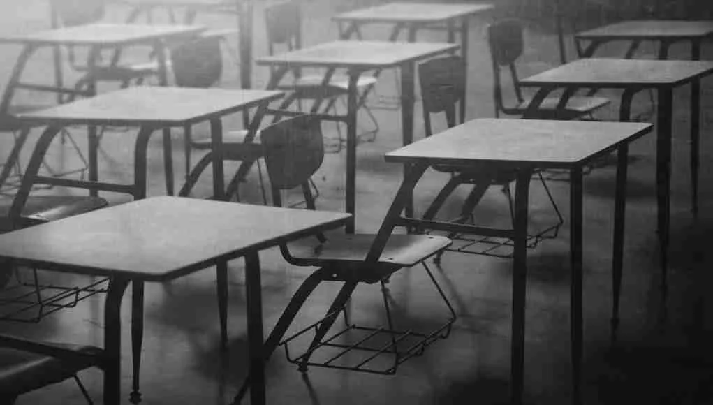 ฝันว่าไปโรงเรียนเก่า -"Dreamed of going to old school"