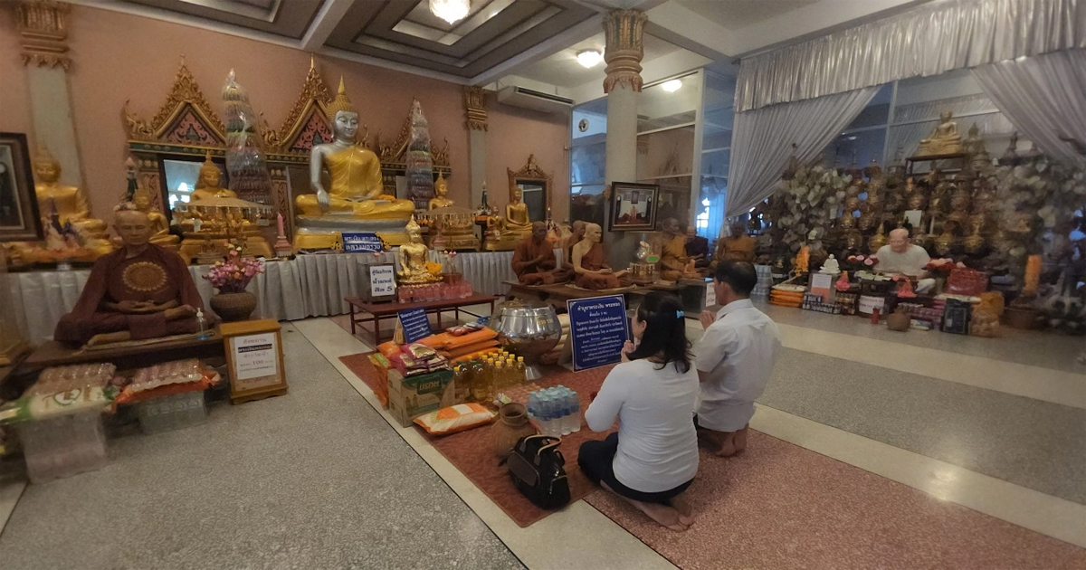 แก้บนพระเงินพระทอง วัดสว่าง-"Fix the silver amulet and the gold amulet"