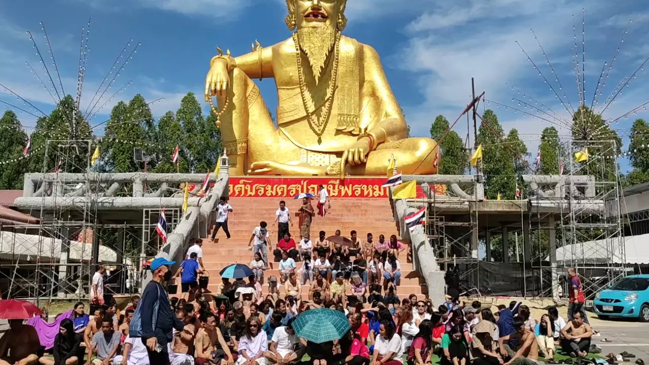 พ่อปู่ฤาษีพรหมเมศ -"Grandfather Ruesi Phrommes"