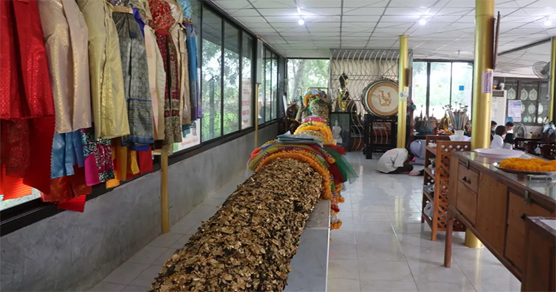 แม่แก้วเรือนทอง-"Mae Kaew Ruean Thong"