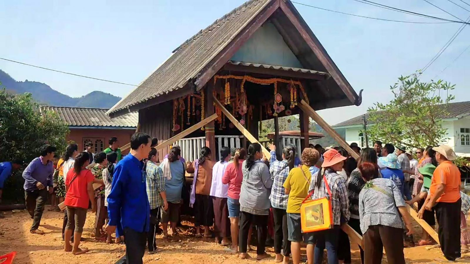 ศาลพ่อปู่ดำ-''Where is Phaya Naga Ongdam''