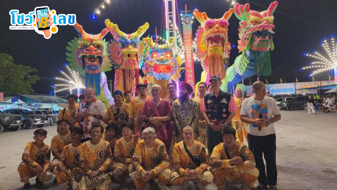 รูปภาพคณะสิงห์โตมังกรทองของ heng99
